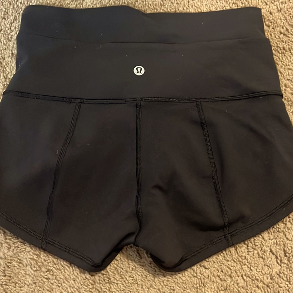 lululemon volleyball shorts good condition